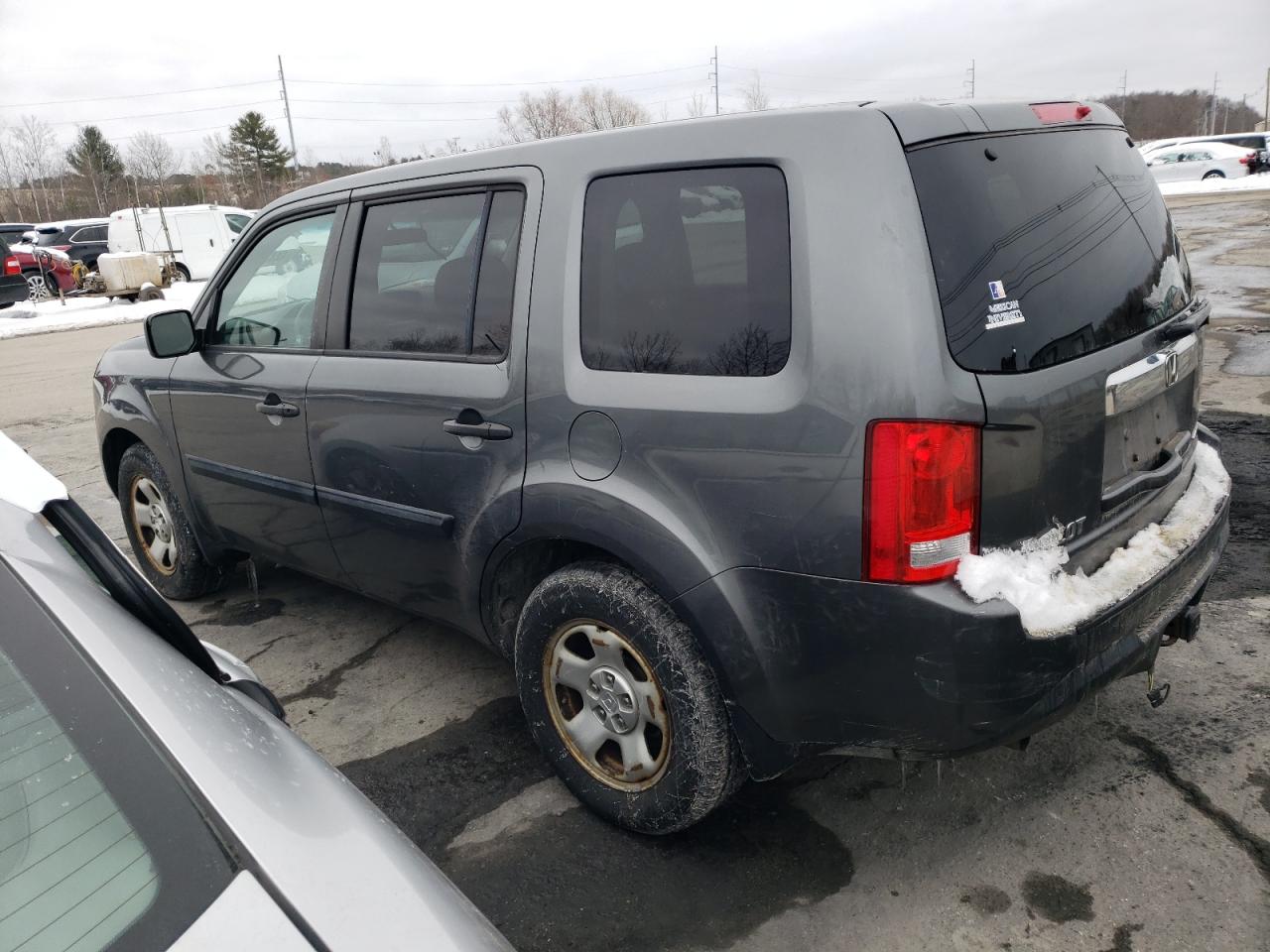 2011 Honda Pilot VIN 5FNYF4H20BB085781 Copart auction photo, all over damage thumbnail 2