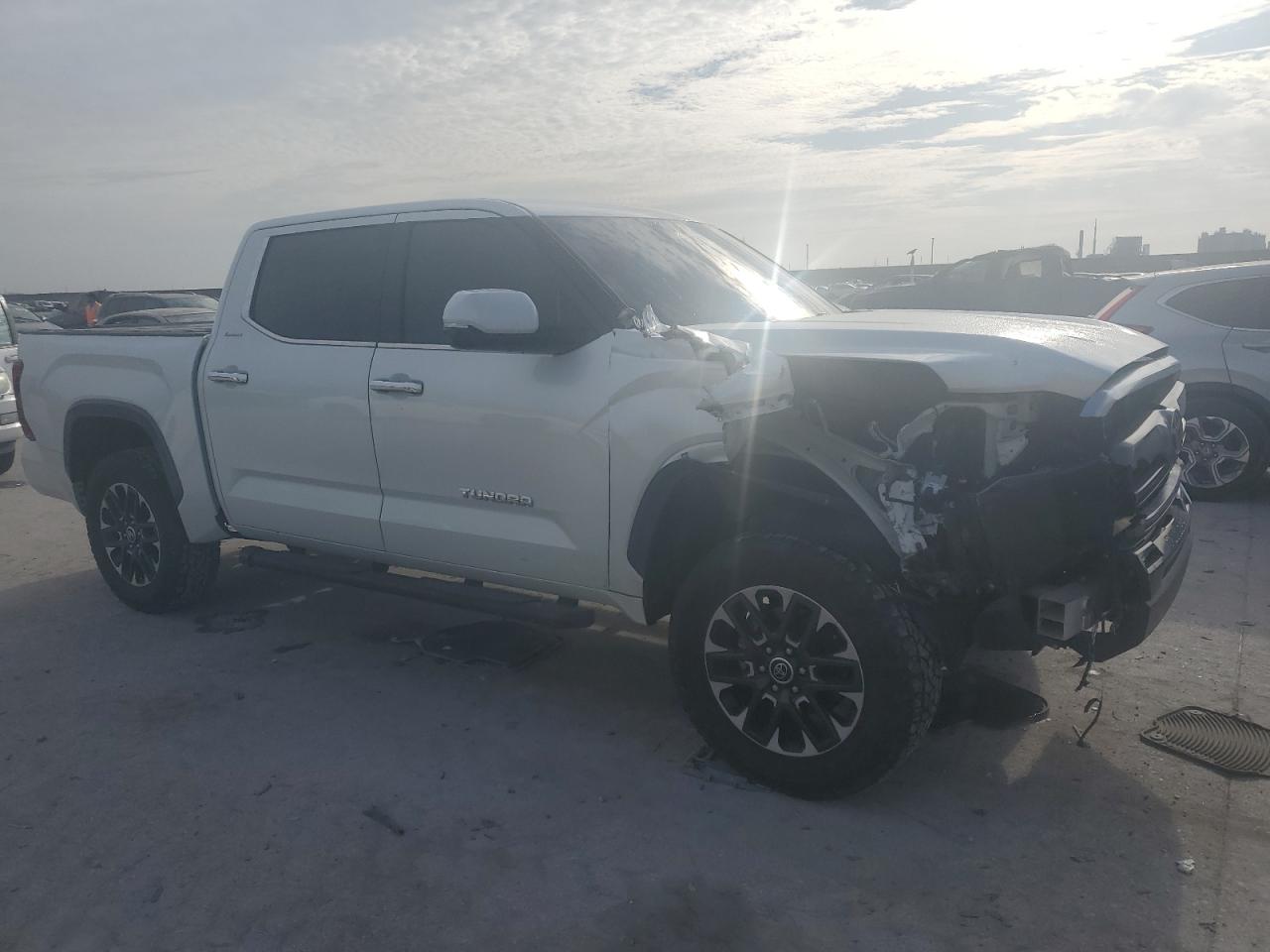 2022 Toyota Tundra VIN 5TFJA5DB2NX004558 Copart auction photo, front end damage thumbnail 4