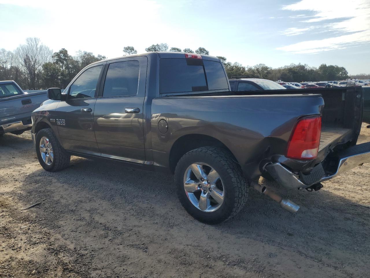 2016 RAM 1500 VIN 3C6RR6LT7GG300895 Copart auction photo, rear end damage thumbnail 2