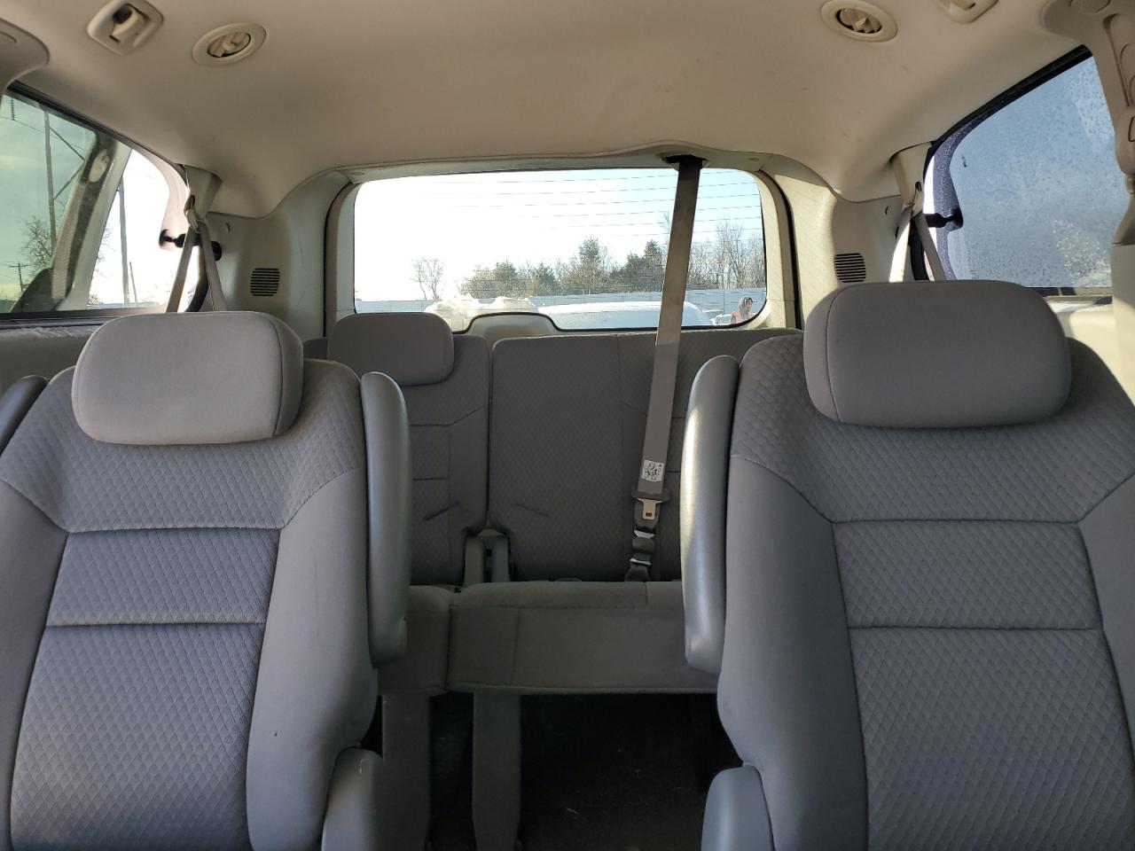 2010 Chrysler Town & Country VIN 2A4RR4DE5AR368668 Copart auction photo, hail / minor dent/scratches damage thumbnail 10
