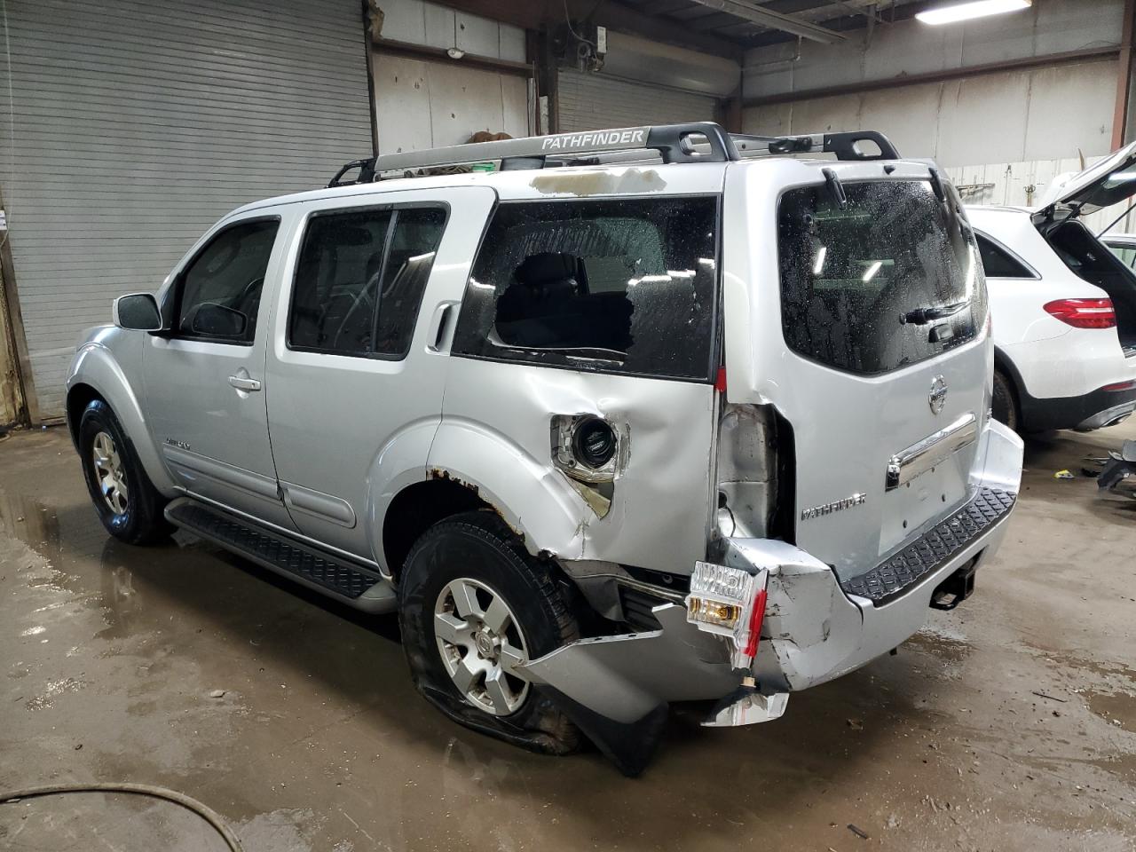 2005 Nissan Pathfinder VIN 5N1AR18W45C738782 Copart auction photo, rear end / side damage thumbnail 2