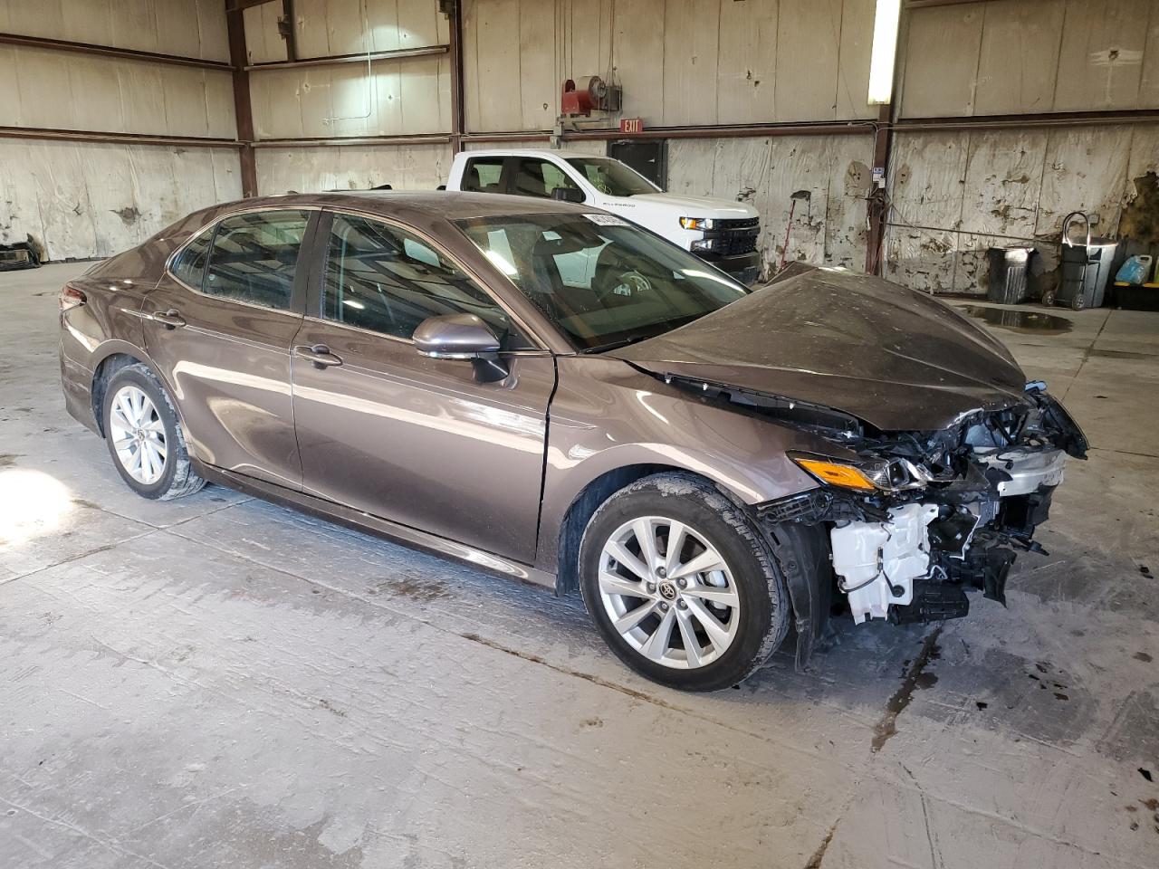 2022 Toyota Camry VIN 4T1C11AK6NU645229 Copart auction photo, front end / minor dent/scratches damage thumbnail 4