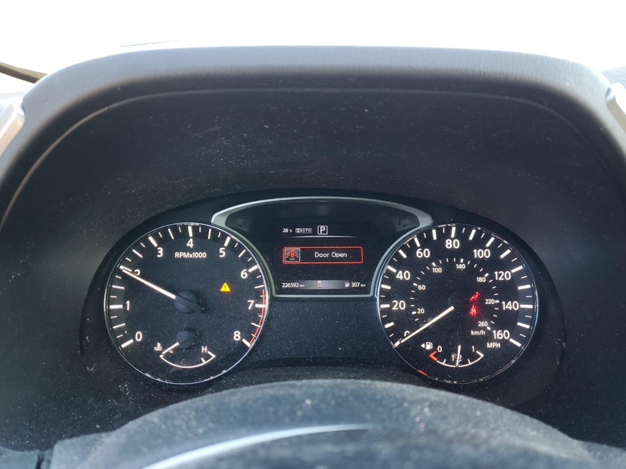 2019 Nissan Pathfinder VIN 5N1DR2MMXKC617922 Copart auction photo, front end / minor dent/scratches damage thumbnail 9
