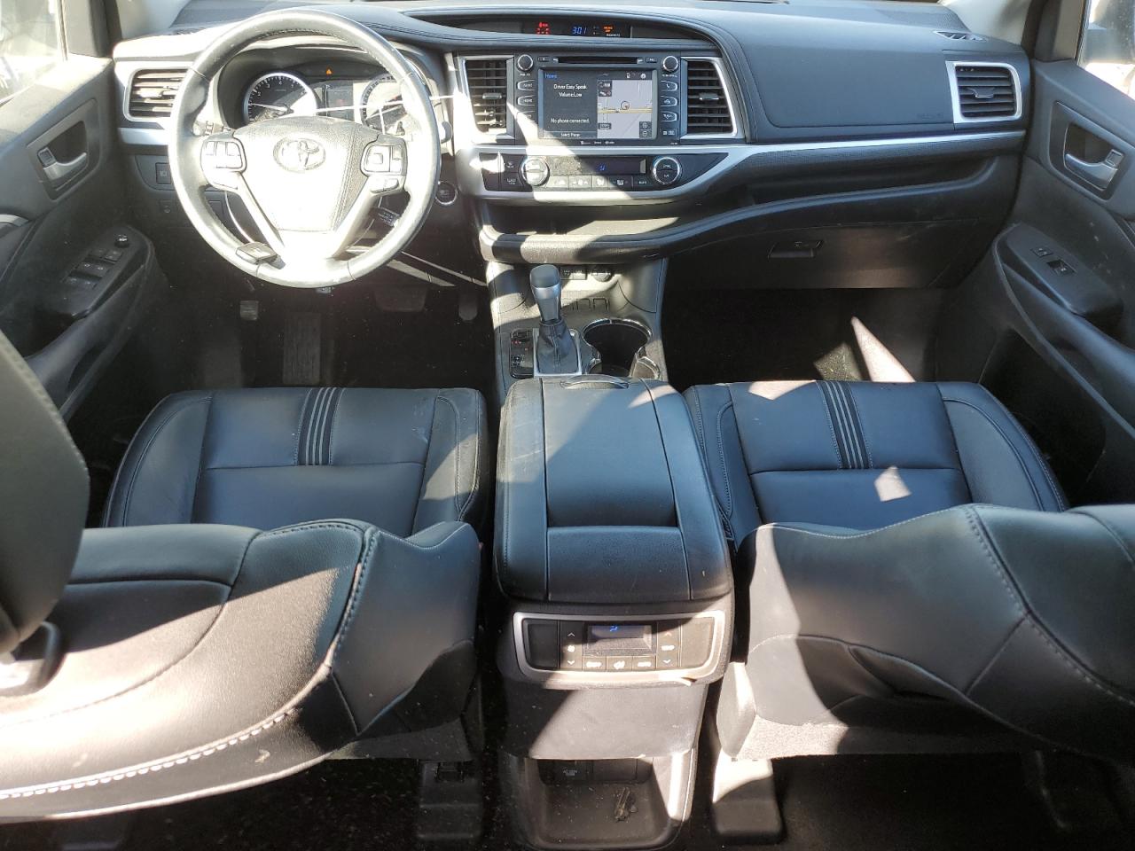 2017 Toyota Highlander VIN 5TDKZRFH6HS516808 Copart auction photo, front end damage thumbnail 8