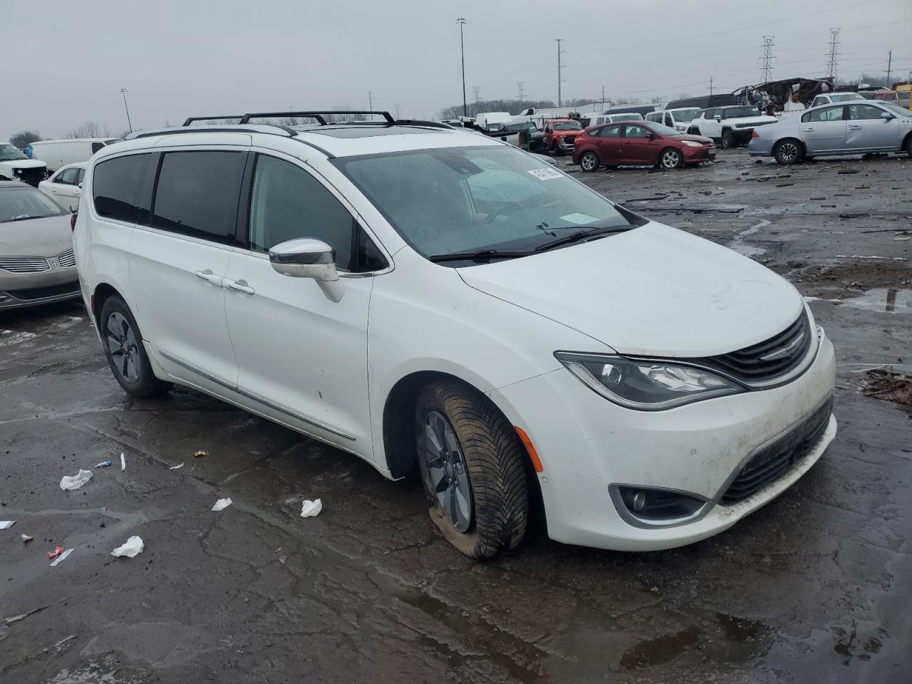 2018 Chrysler Pacifica VIN 2C4RC1N74JR152476 Copart auction photo, front end damage thumbnail 4