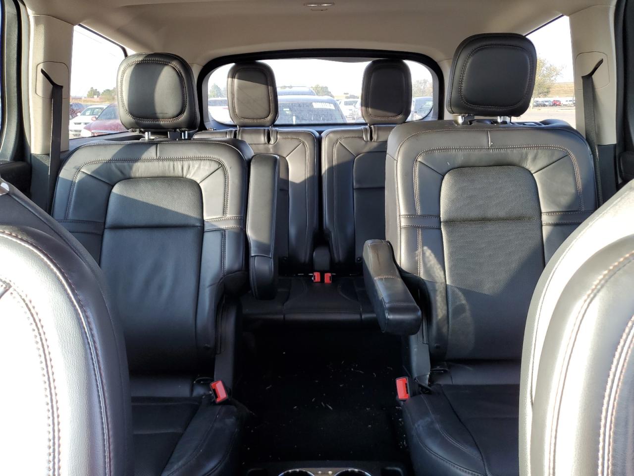 2020 Lincoln Aviator VIN 5LM5J7XC6LGL01498 Copart auction photo, hail / minor dent/scratches damage thumbnail 10