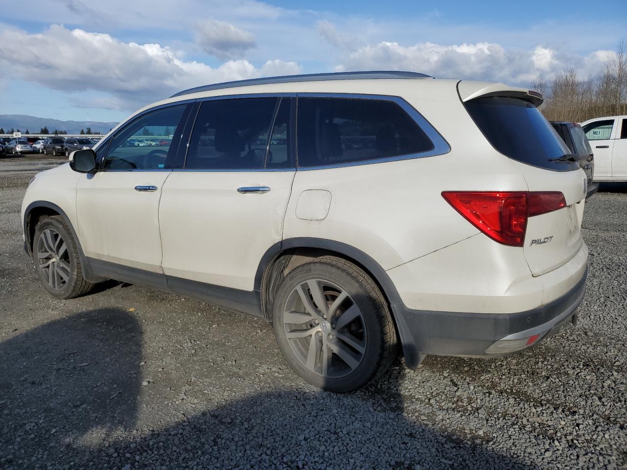 2017 Honda Pilot VIN 5FNYF6H93HB046541 Copart auction photo, side damage thumbnail 2
