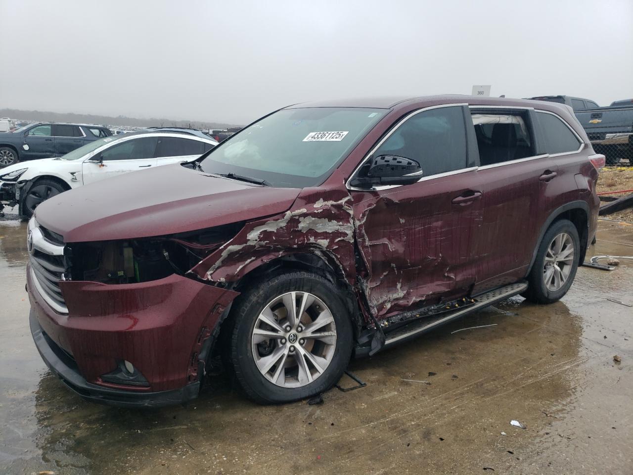 2016 Toyota Highlander VIN 5TDZKRFH2GS132297