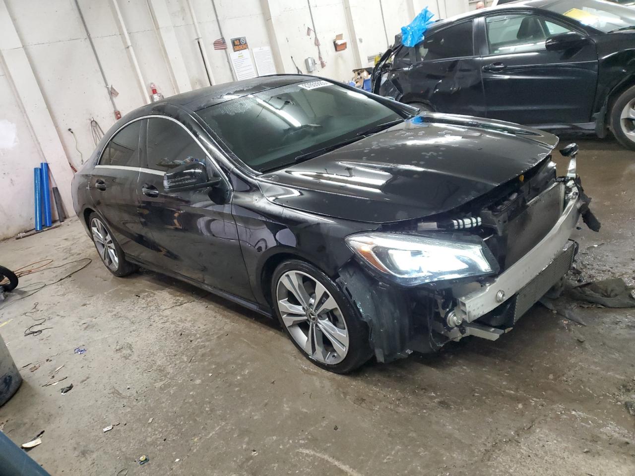 2019 Mercedes-Benz CLA-klasse VIN WDDSJ4EB9KN698904 Copart auction photo, front end / minor dent/scratches damage thumbnail 4
