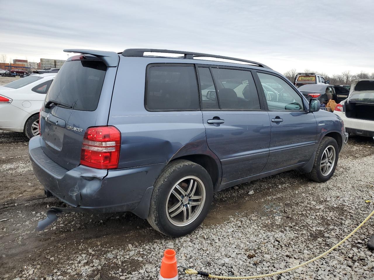 2003 Toyota Highlander VIN JTEGF21A130085804 Copart auction photo, rear end damage thumbnail 3