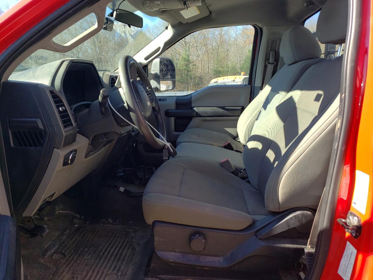 2019 Ford F350 VIN 1FTRF3B61KEF61578 Copart auction photo, undercarriage / side damage thumbnail 7