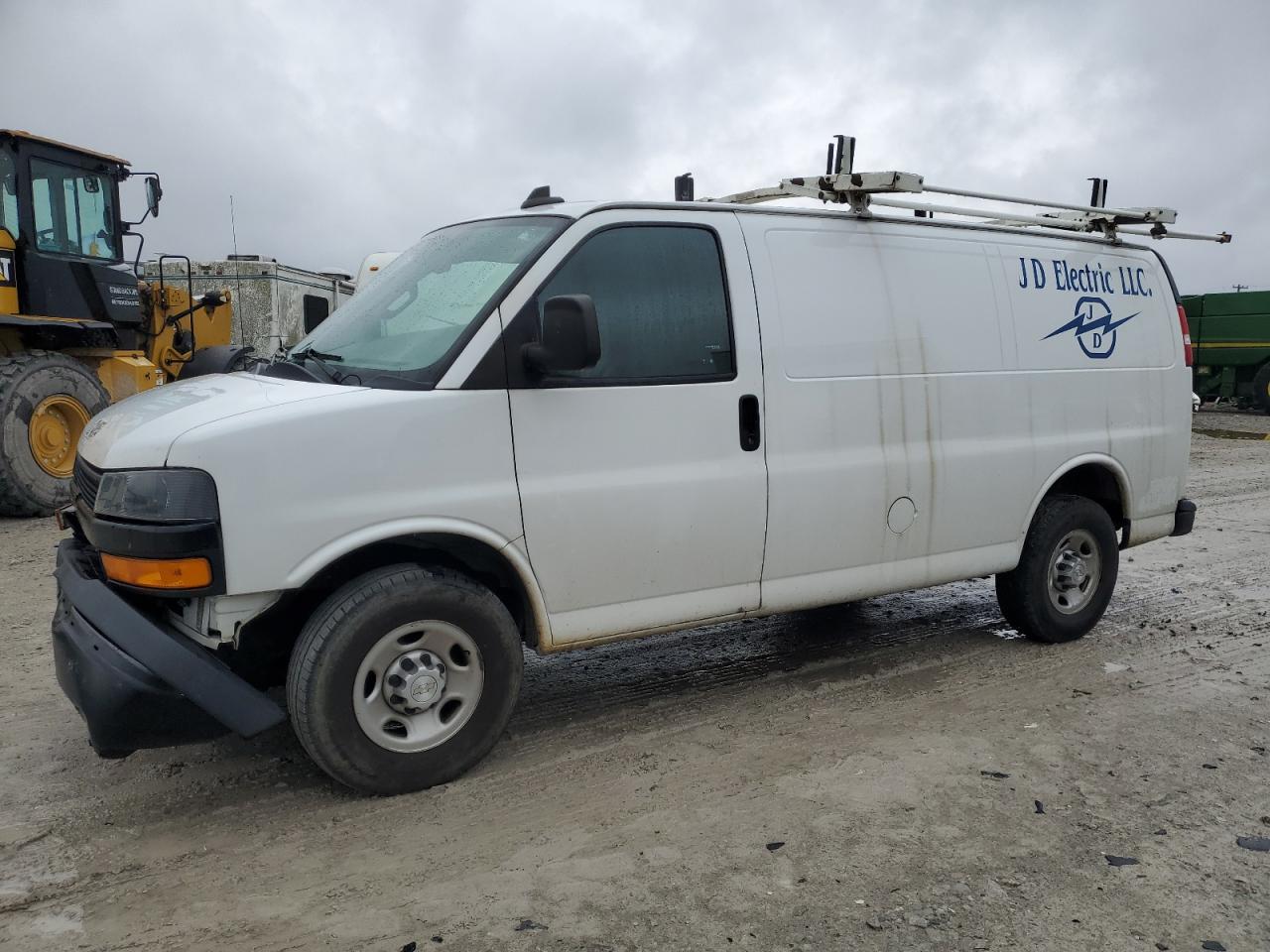 2018 Chevrolet Express VIN 1GCWGAFGXJ1291456