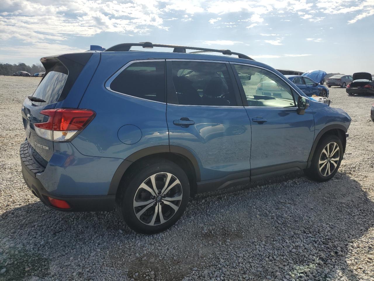 2020 Subaru Forester VIN JF2SKAUC4LH551858 Copart auction photo, front end / minor dent/scratches damage thumbnail 3