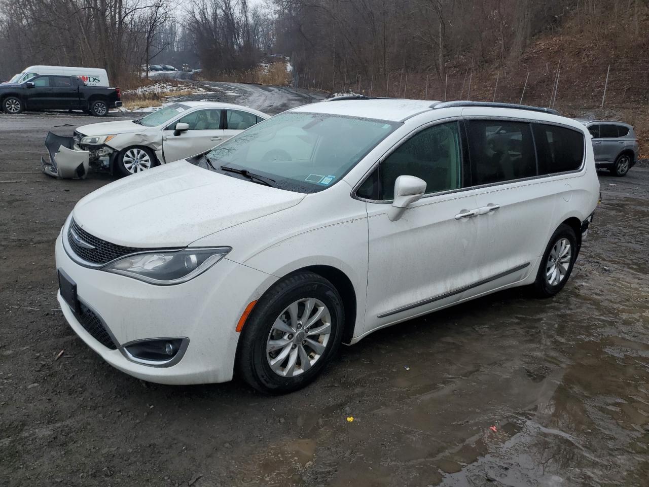 2018 Chrysler Pacifica VIN 2C4RC1BG7JR280294