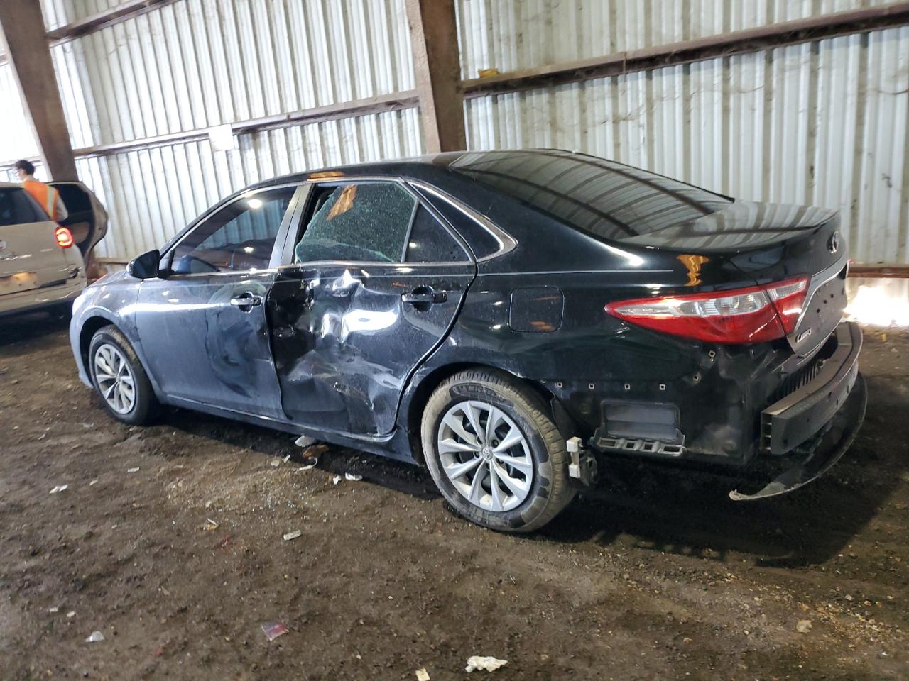 2016 Toyota Camry VIN 4T4BF1FK6GR563192 Copart auction photo, side / rear end damage thumbnail 2