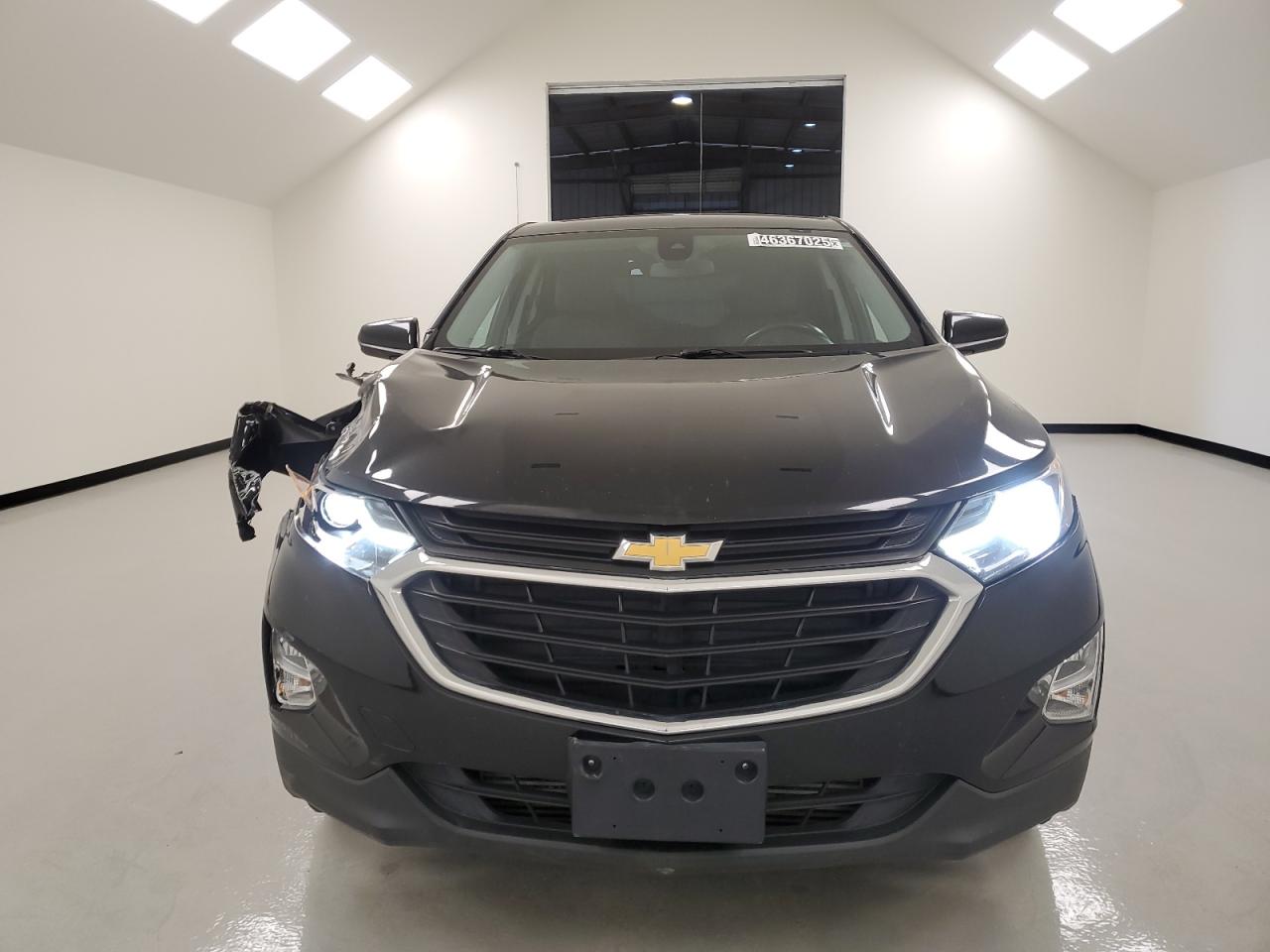 2020 Chevrolet Equinox VIN 2GNAXTEV8L6164539 Copart auction photo, front end / side damage thumbnail 5