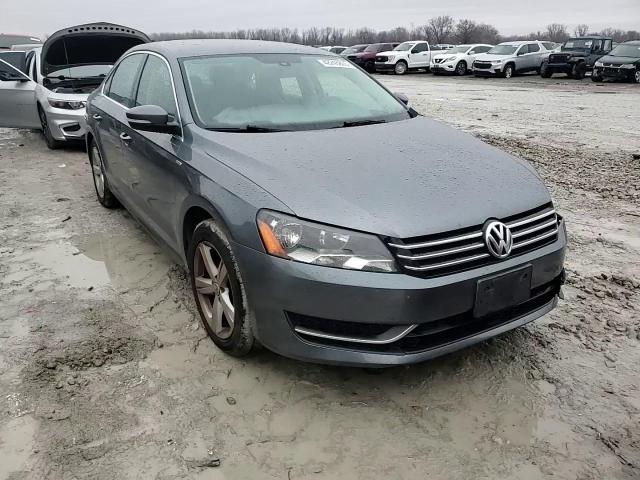 2014 Volkswagen Passat VIN 1VWAS7A31EC037092 Copart auction photo, front end / side damage thumbnail 13