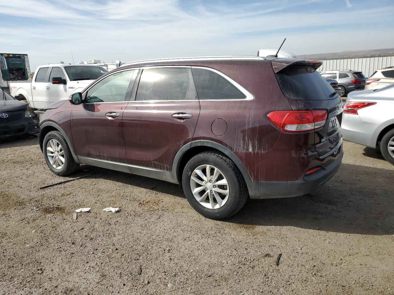 2016 KIA Sorento VIN 5XYPG4A3XGG128583 Copart auction photo, front end damage thumbnail 2