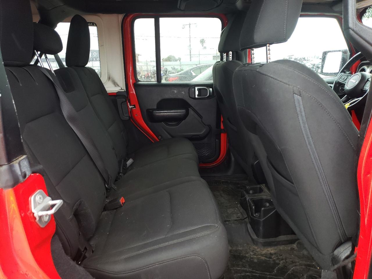 2018 Jeep Wrangler VIN 1C4HJXDG3JW180637 Copart auction photo, minor dent/scratches damage thumbnail 11