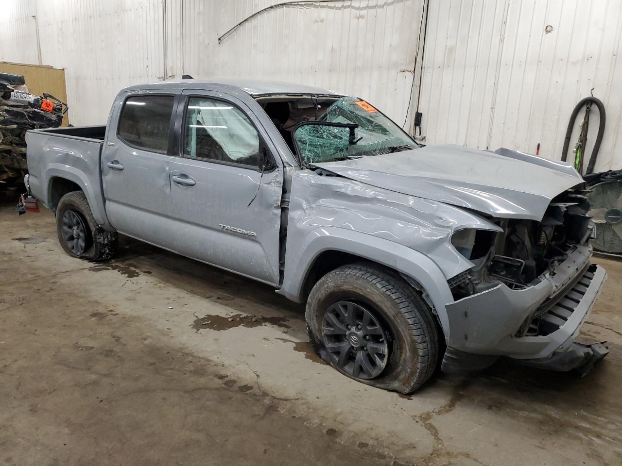 2020 Toyota Tacoma VIN 3TMCZ5AN3LM340853 Copart auction photo, rollover damage thumbnail 4
