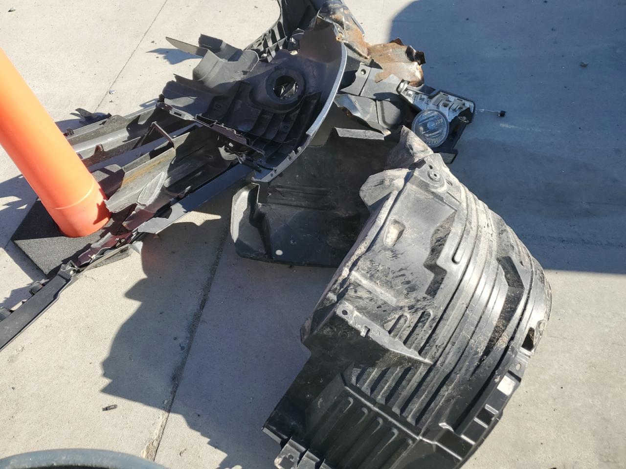 2018 Nissan Navara (Frontier) VIN 1N6AD0EVXJN769300 Copart auction photo, front end / side damage thumbnail 12
