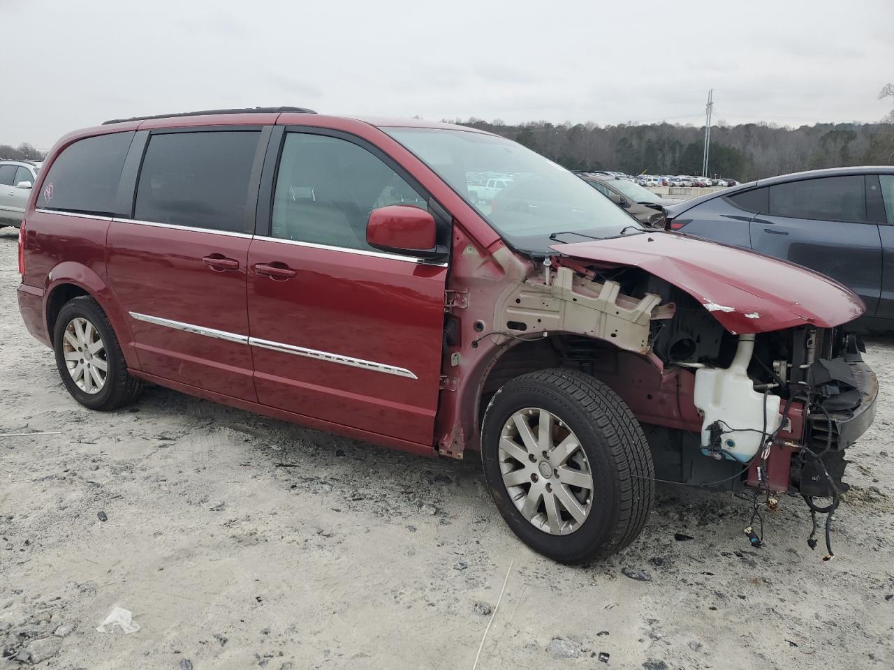 2014 Chrysler Town & Country VIN 2C4RC1BG6ER164641 Copart auction photo, front end damage thumbnail 4