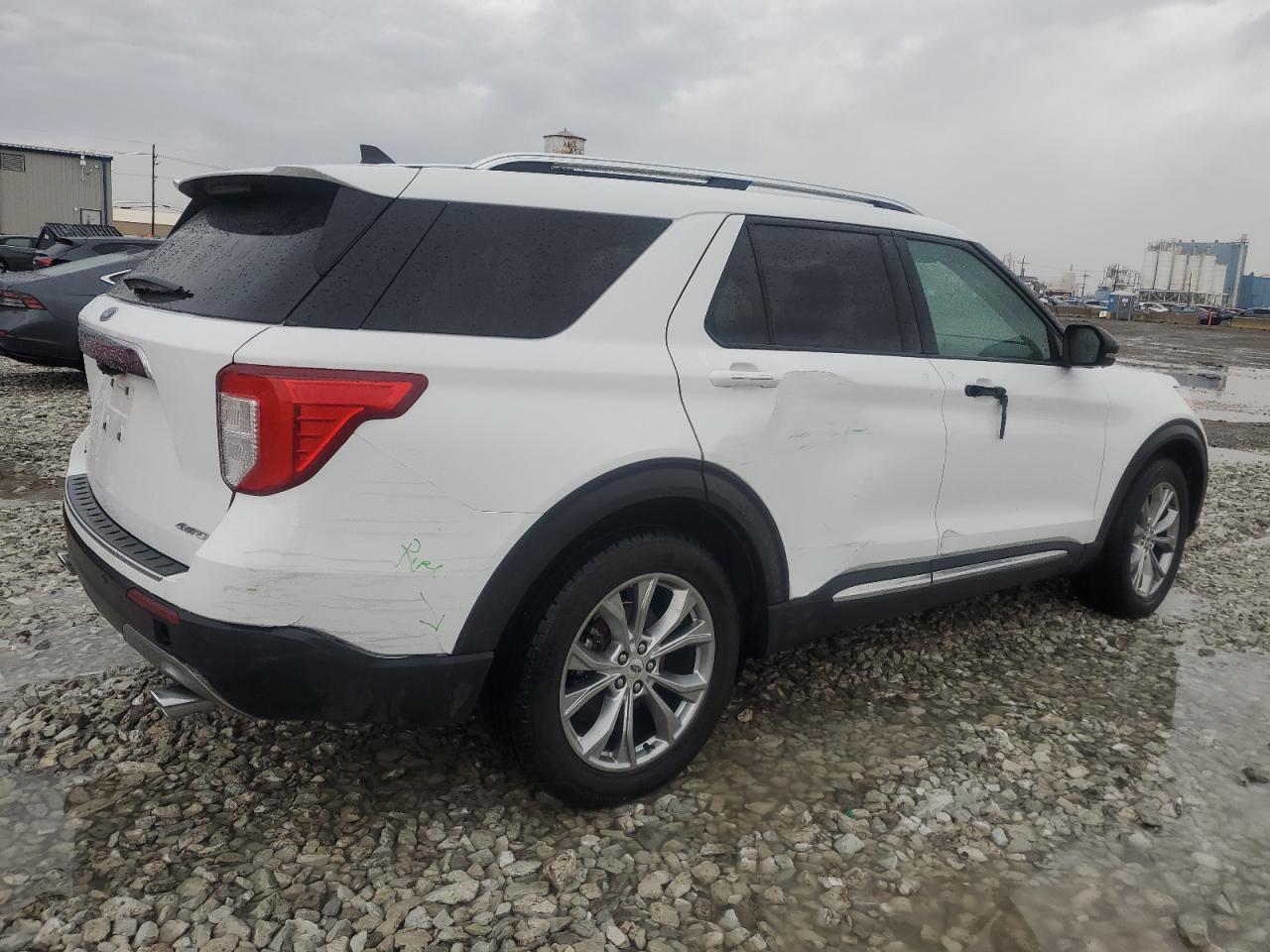 2021 Ford Explorer VIN 1FMSK8FH4MGB36591 Copart auction photo, front end / side damage thumbnail 3