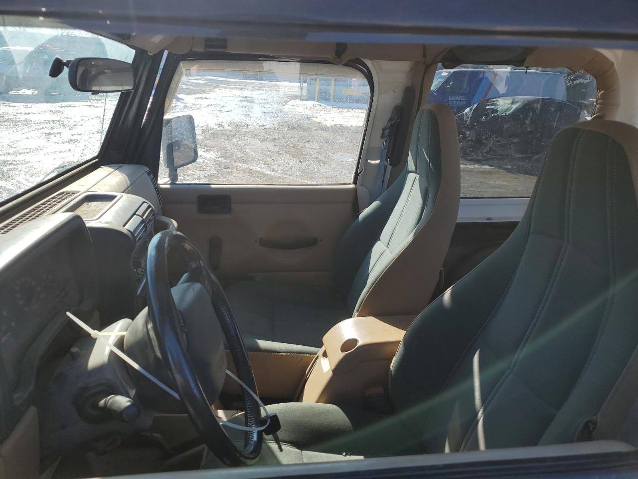 2001 Jeep Wrangler VIN 1J4FA59S81P345126 Copart auction photo, all over damage thumbnail 7