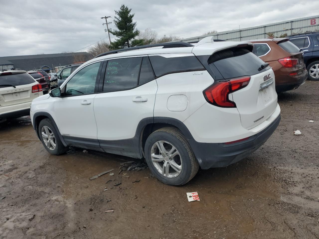 2018 GMC Terrain VIN 3GKALMEV6JL266686 Copart auction photo, front end damage thumbnail 2