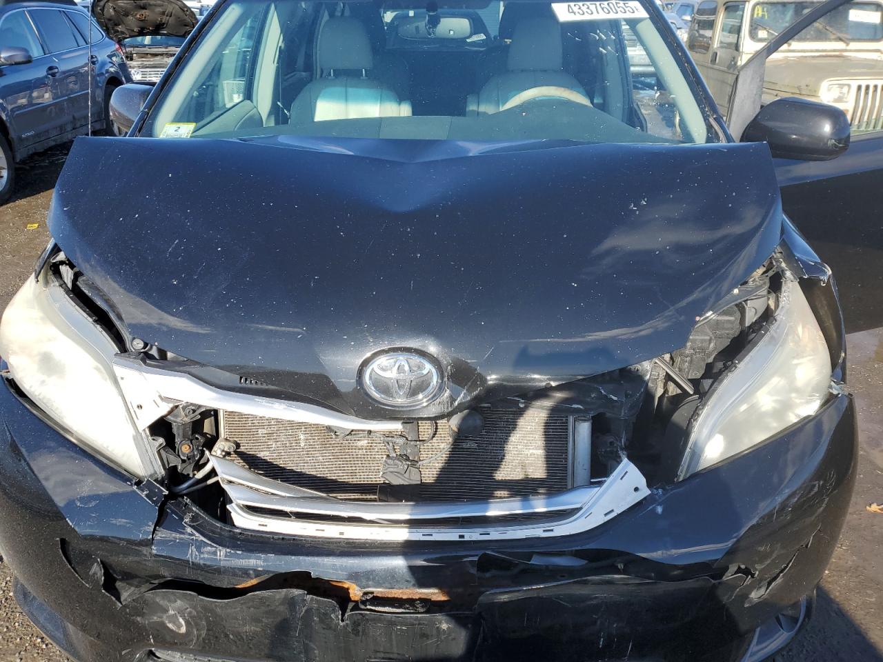 2013 Toyota Sienna VIN 5TDDK3DC2DS060768 Copart auction photo, front end damage thumbnail 12