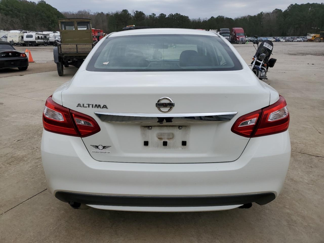 2016 Nissan Altima VIN 1N4AL3AP3GC172062 Copart auction photo, front end / minor dent/scratches damage thumbnail 6