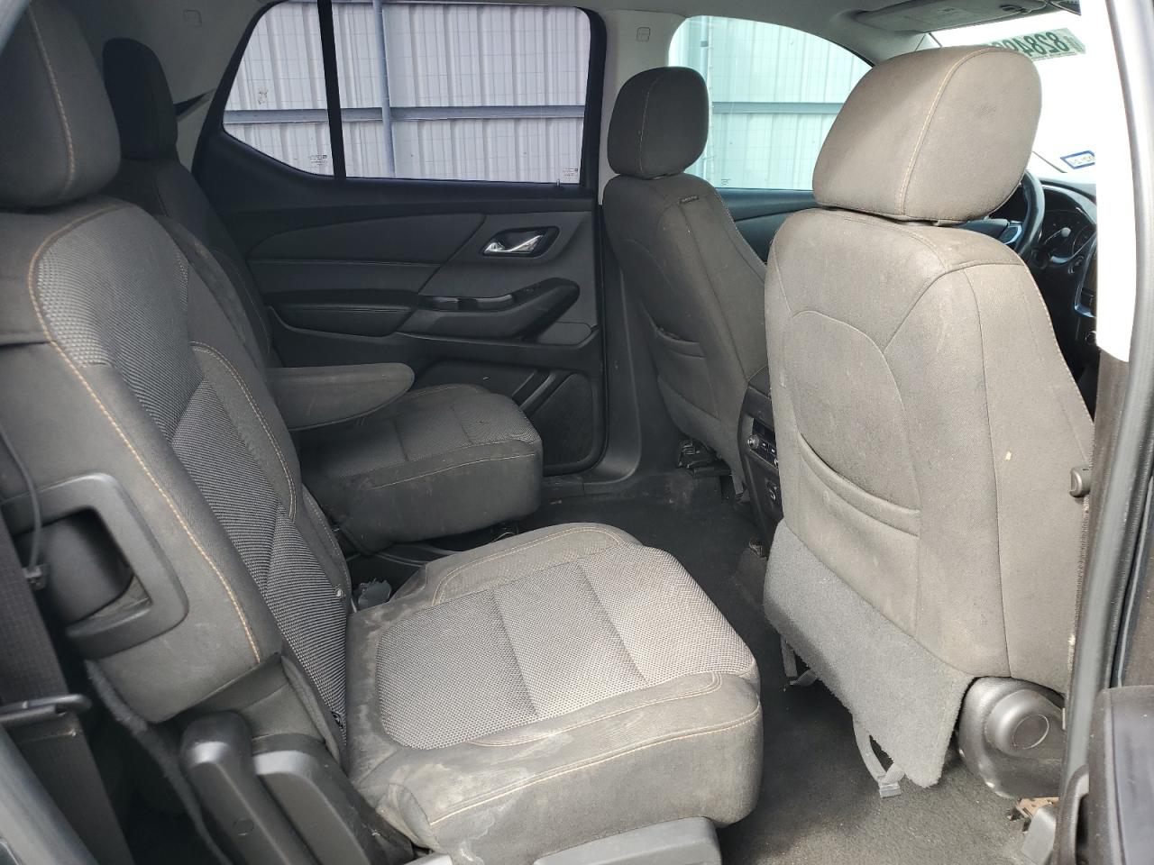 2018 Chevrolet Traverse VIN 1GNERGKW0JJ159710 Copart auction photo, vandalism / minor dent/scratches damage thumbnail 11