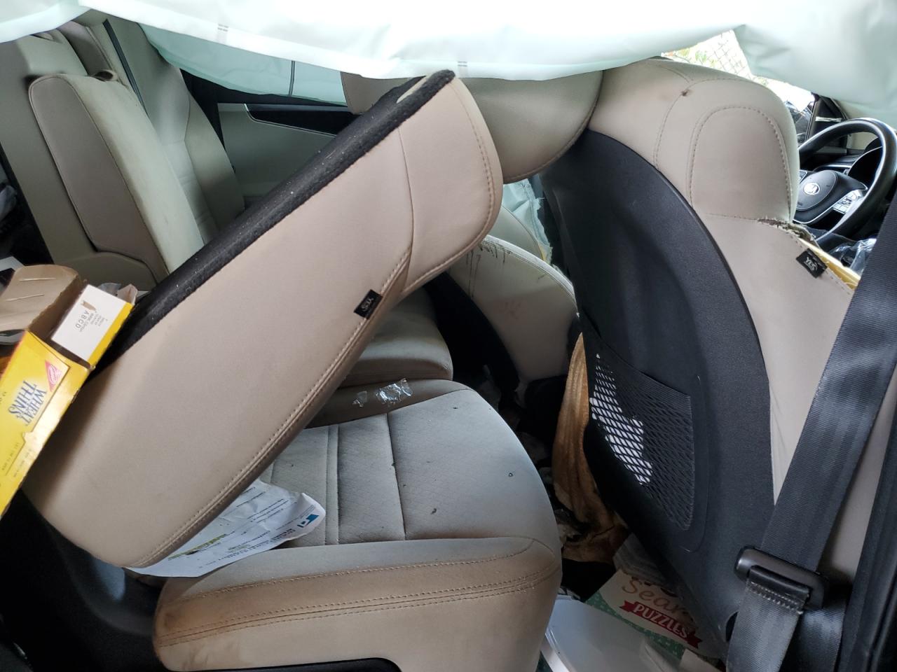 2019 KIA Sorento VIN 5XYPG4A34KG554486 Copart auction photo, all over damage thumbnail 10