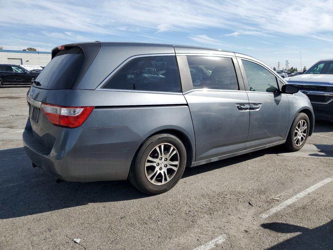 2013 Honda Odyssey VIN 5FNRL5H62DB036221 Copart auction photo, front end damage thumbnail 3