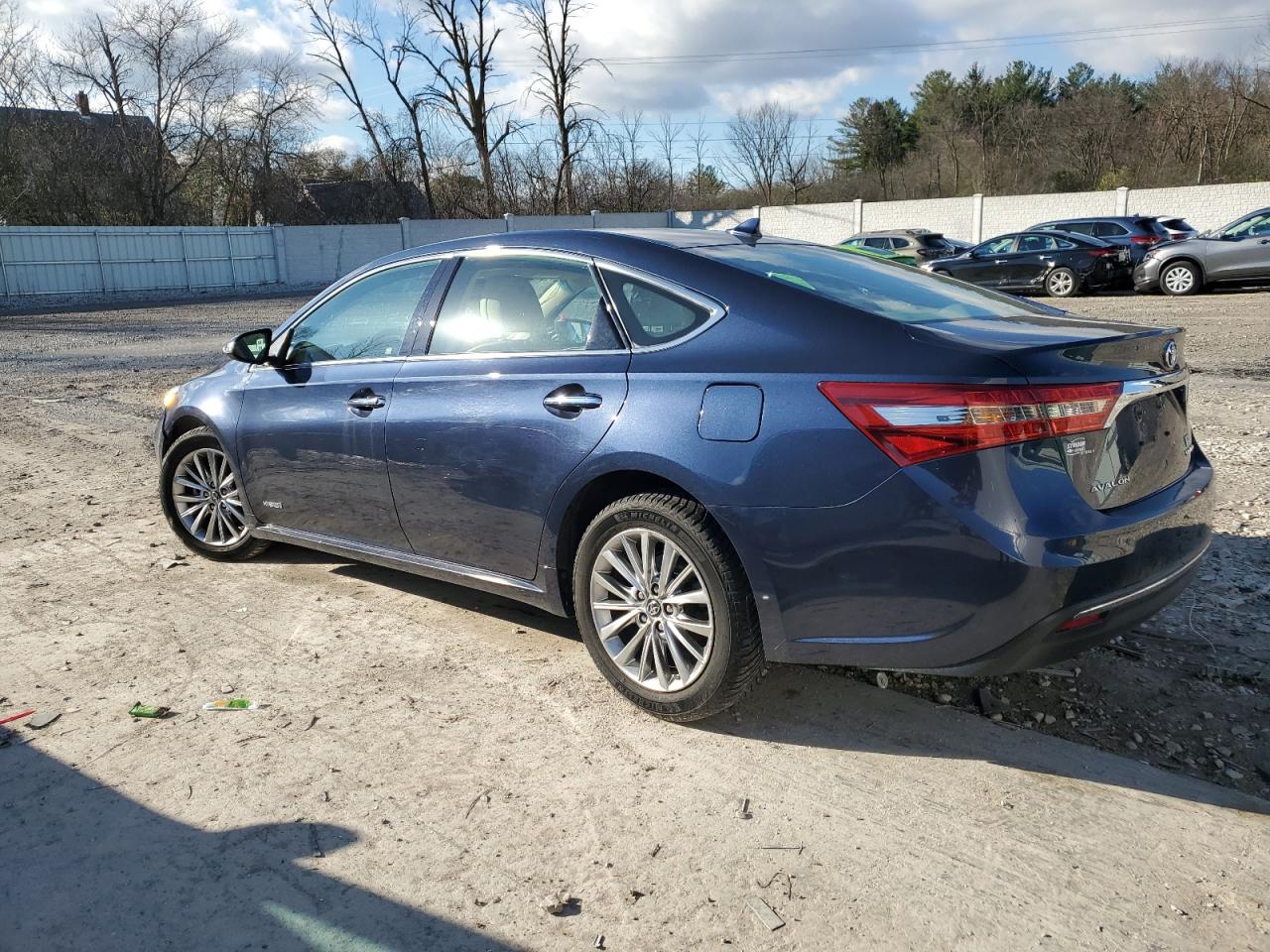 2018 Toyota Avalon VIN 4T1BD1EB9JU061799 Copart auction photo, side / front end damage thumbnail 2