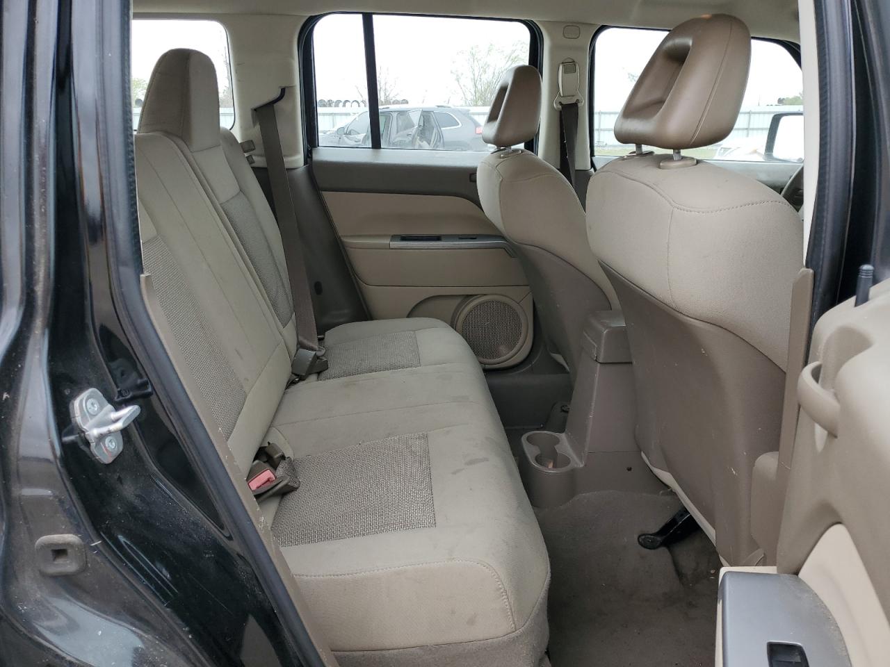2007 Jeep Liberty (Patriot) VIN 1J8FT28W87D342765 Copart auction photo, rear end / minor dent/scratches damage thumbnail 11