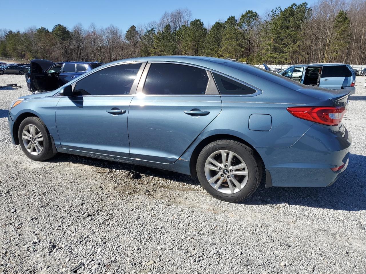 2015 Hyundai Sonata VIN 5NPE24AF7FH147955 Copart auction photo, top/roof / minor dent/scratches damage thumbnail 2