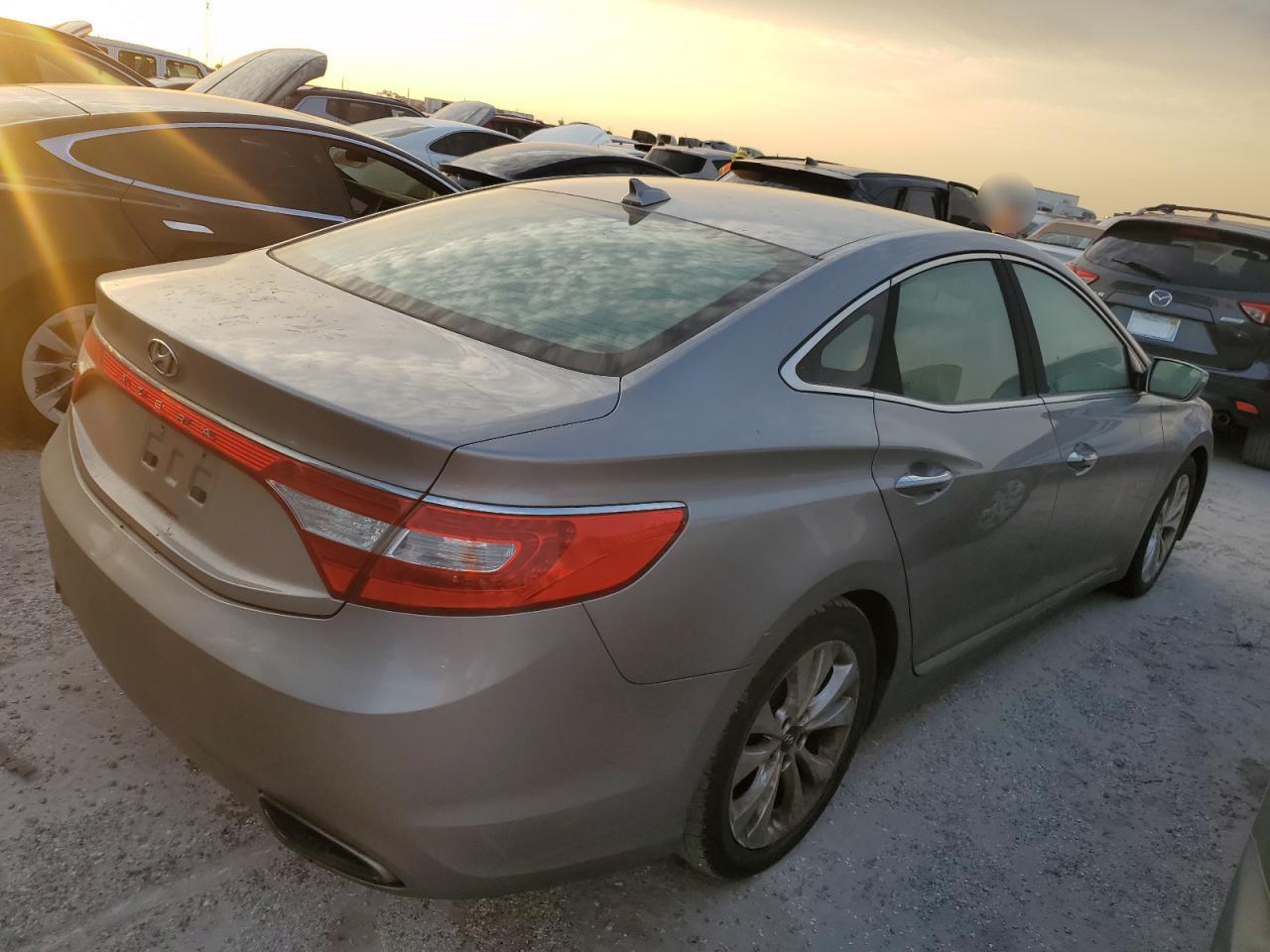 2012 Hyundai Azera VIN KMHFG4JG2CA150100 Copart auction photo, water/flood damage thumbnail 4