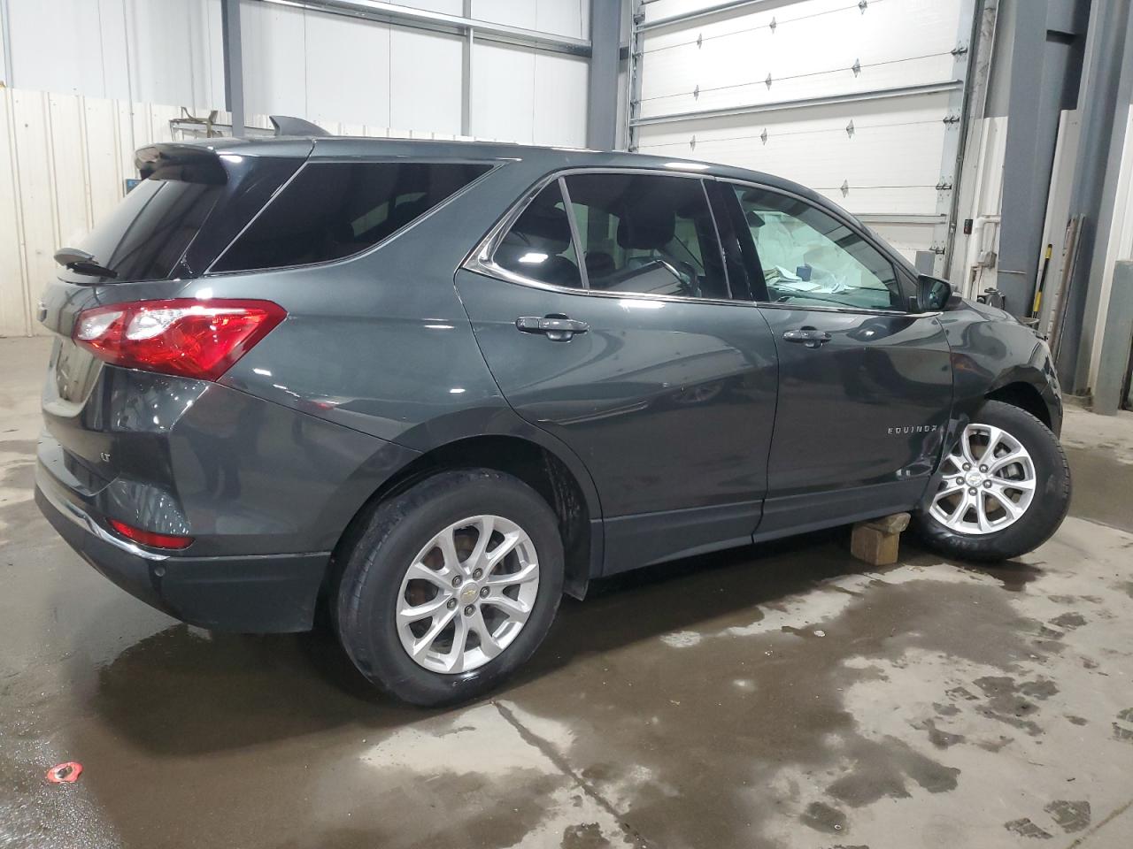 2018 Chevrolet Equinox VIN 3GNAXJEV9JS644043 Copart auction photo, front end damage thumbnail 3