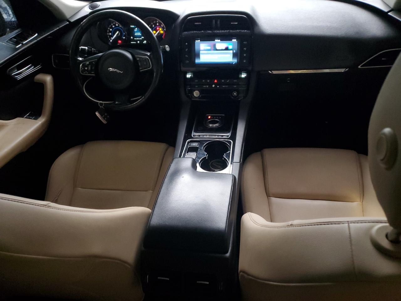 2017 Jaguar F-Pace VIN SADCJ2BV6HA881781 Copart auction photo, all over damage thumbnail 8