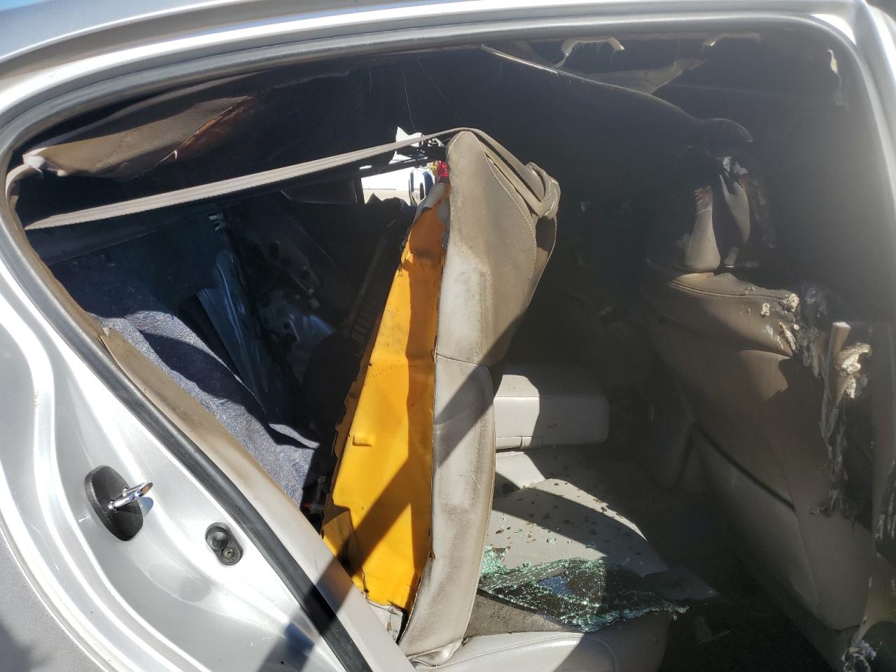 2006 Lexus GS 300 VIN JTHCH96S160010479 Copart auction photo, burn - interior damage thumbnail 11