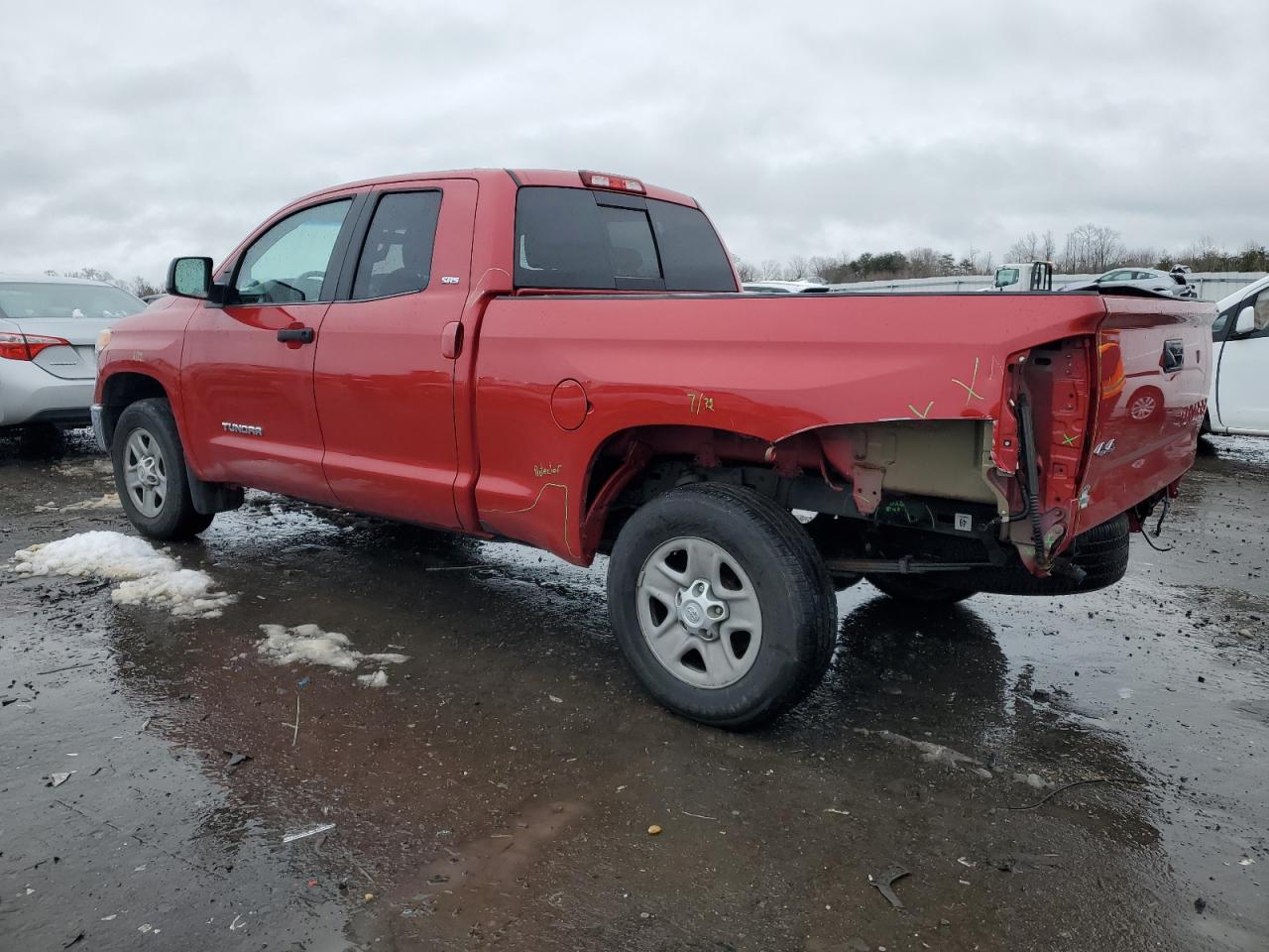 2014 Toyota Tundra VIN 5TFUM5F10EX050575 Copart auction photo, rear end / minor dent/scratches damage thumbnail 2