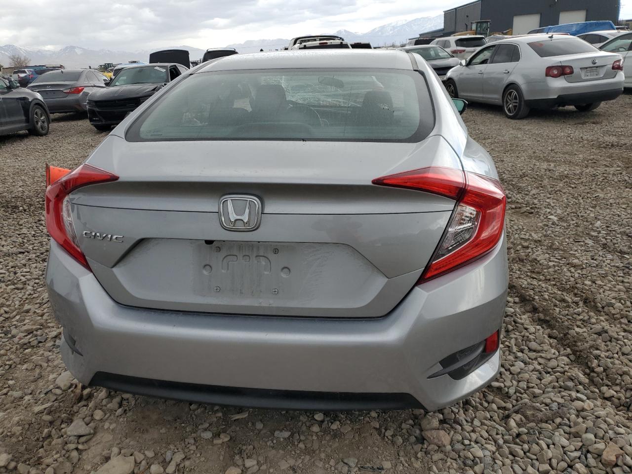 2018 Honda Civic VIN 2HGFC2F52JH586778 Copart auction photo, side / front end damage thumbnail 6