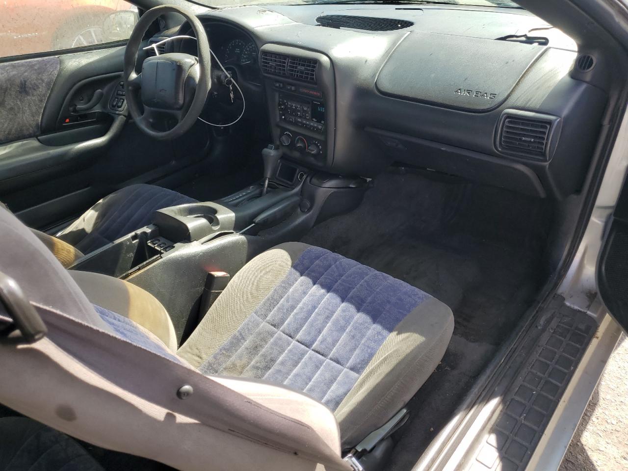 2000 Chevrolet Camaro VIN 2G1FP22K0Y2114647 Copart auction photo, minor dent/scratches damage thumbnail 8
