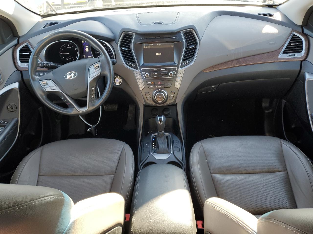 2017 Hyundai Santa Fe VIN KM8SNDHF4HU174017 Copart auction photo, minor dent/scratches damage thumbnail 8