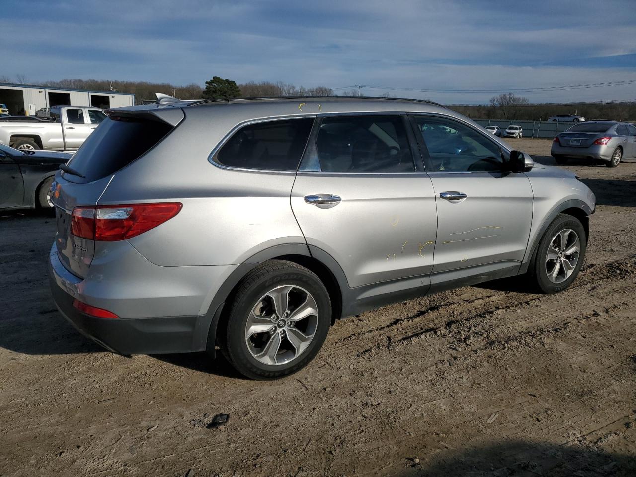 2014 Hyundai Santa Fe VIN KM8SN4HF1EU060665 Copart auction photo, front end / minor dent/scratches damage thumbnail 3