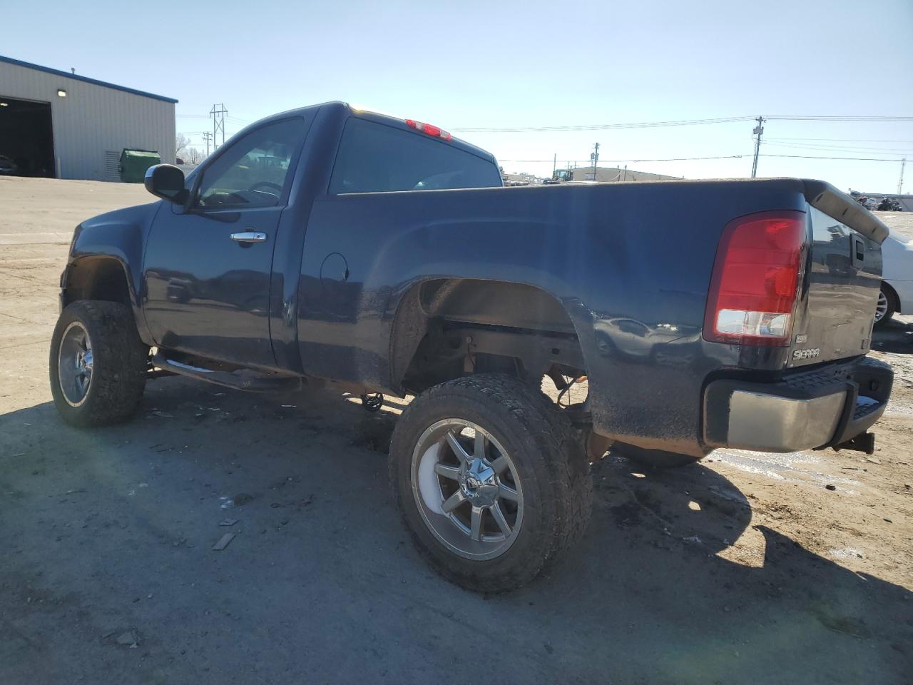 2010 GMC Sierra VIN 1GTPKTEA2AZ131875 Copart auction photo, front end / side damage thumbnail 2