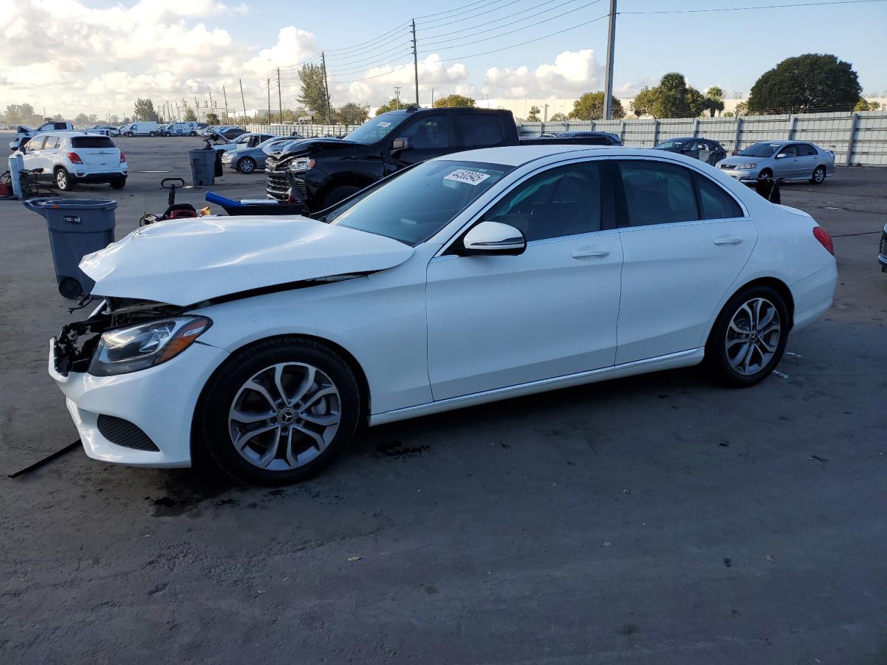 2017 Mercedes-Benz C-klasse VIN 55SWF4JBXHU231791