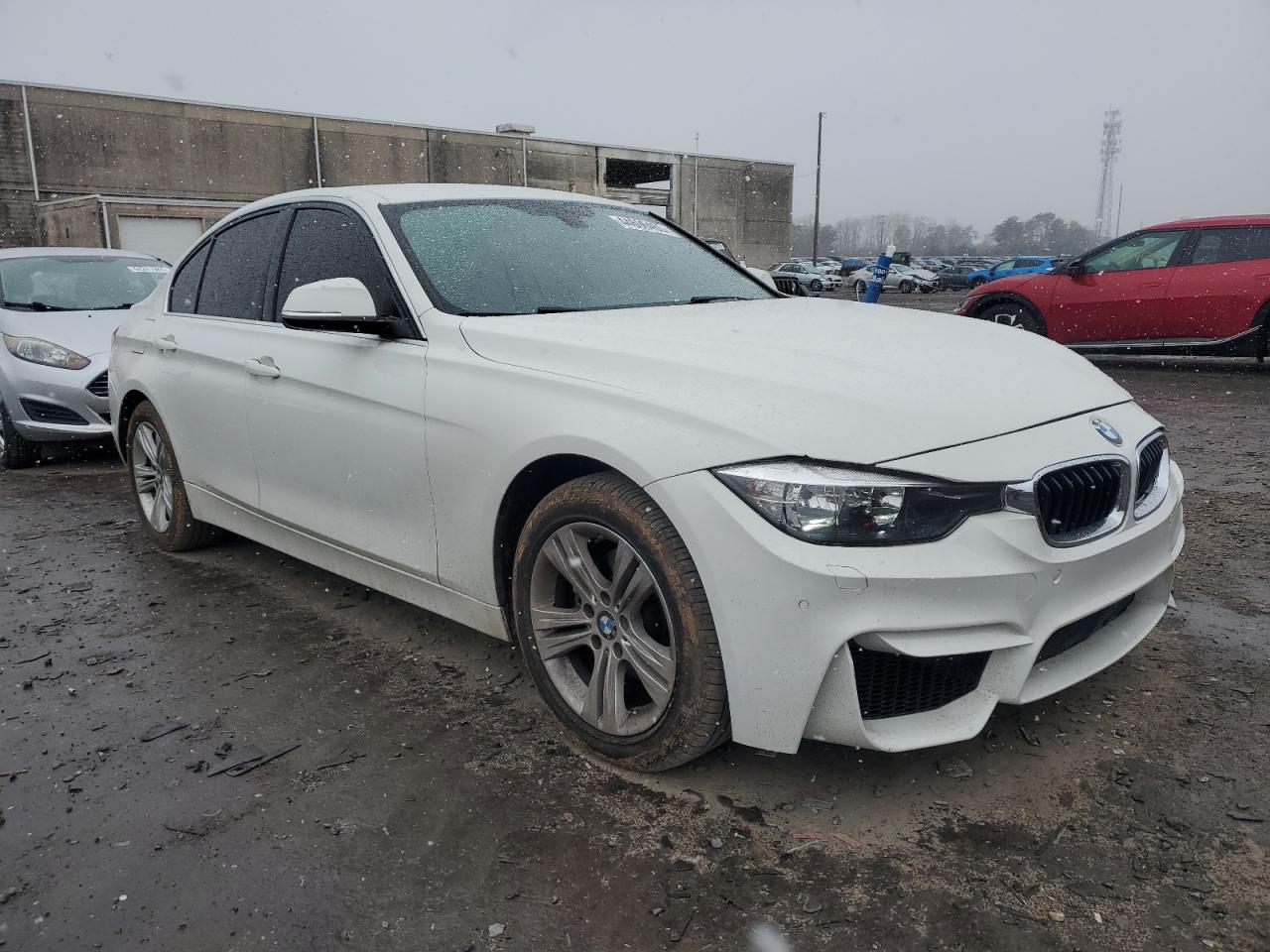 2017 BMW 3er VIN WBA8B9G31HNU56635 Copart auction photo, front end / minor dent/scratches damage thumbnail 4