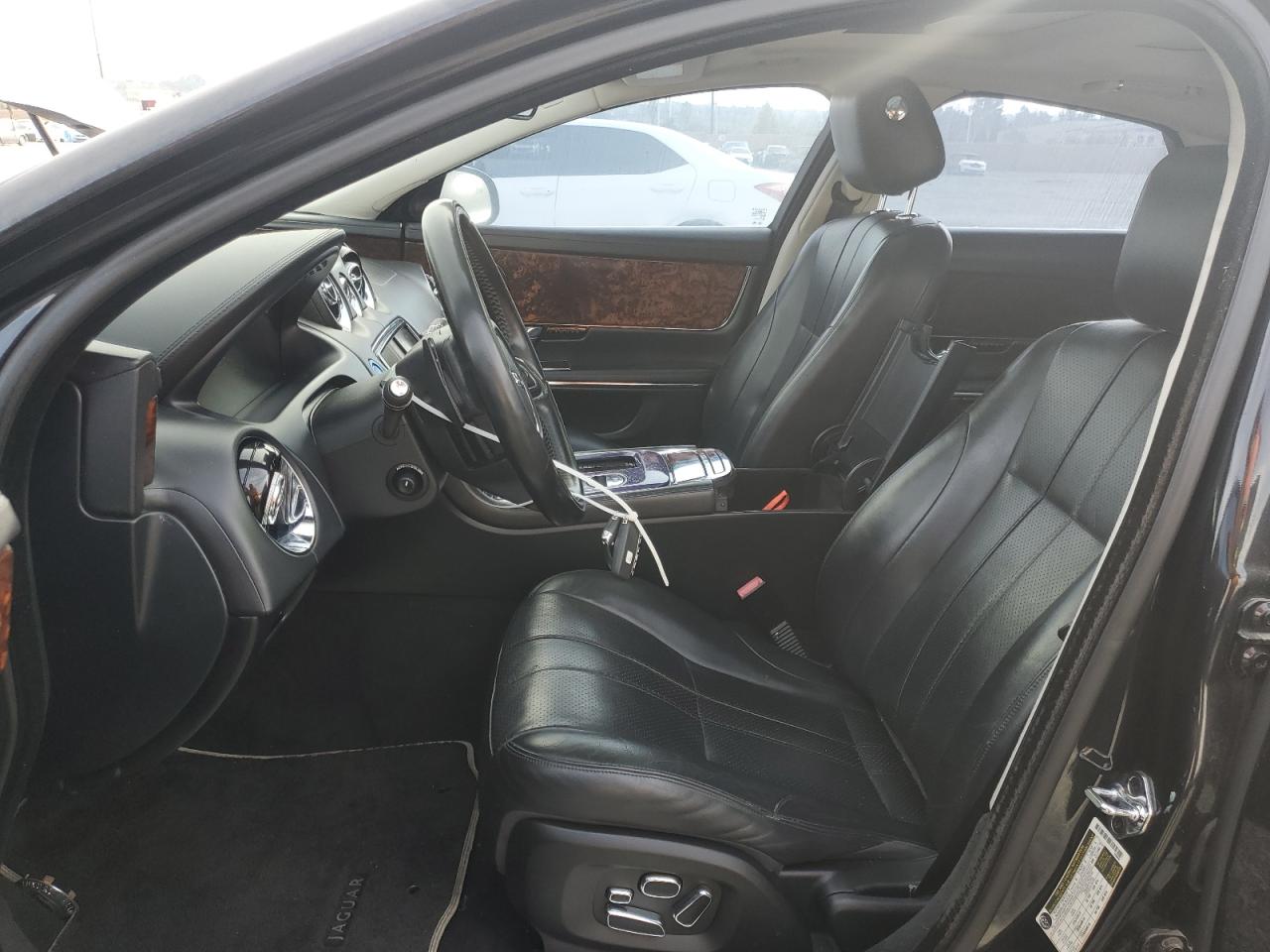 2012 Jaguar XJ VIN SAJWA1CB6CLV27989 Copart auction photo, minor dent/scratches damage thumbnail 7